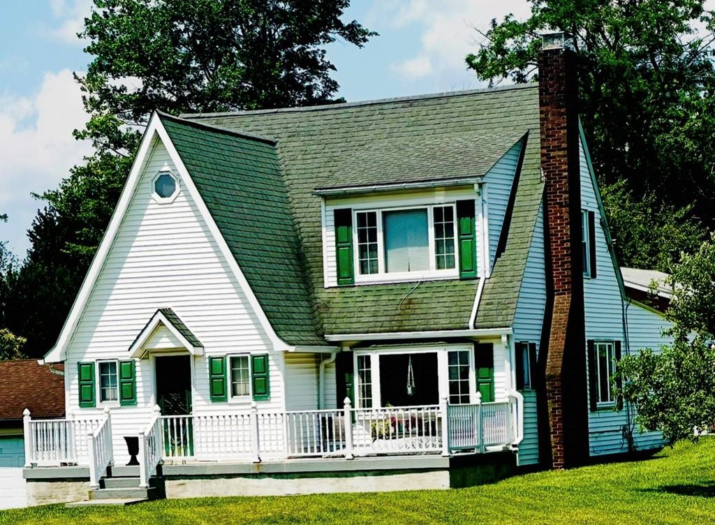 Well Maintained Cape Cod